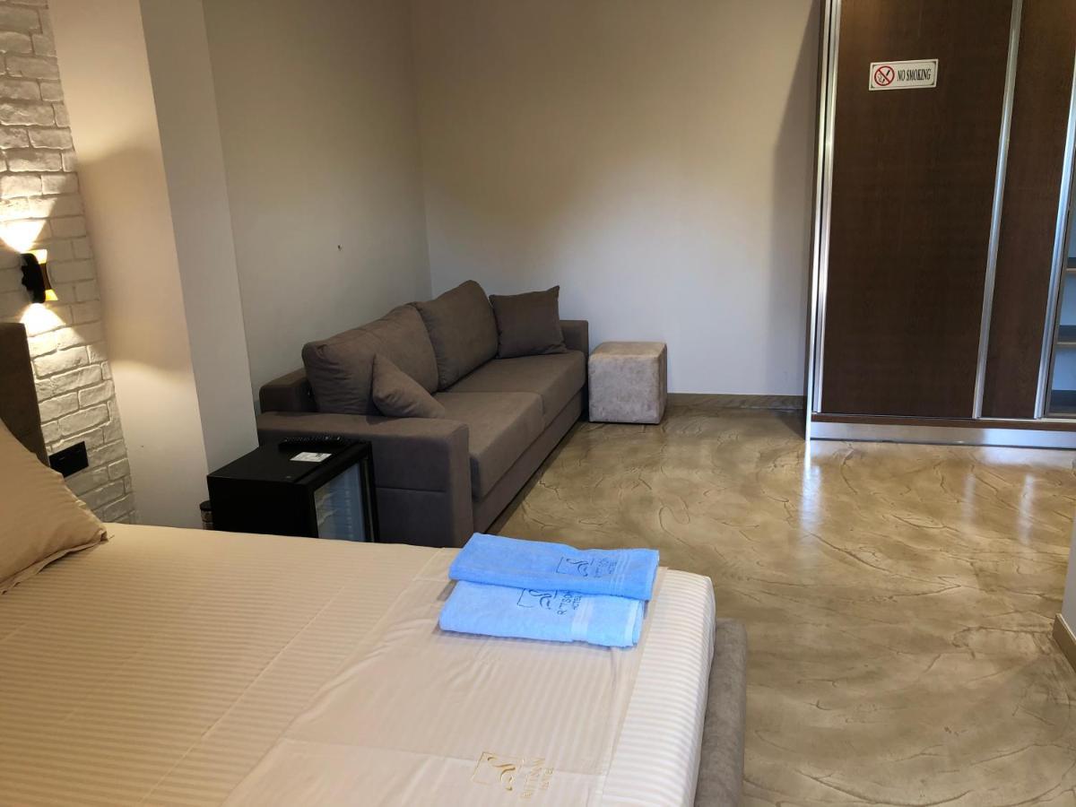 Ritson Hotel Vlorë Esterno foto