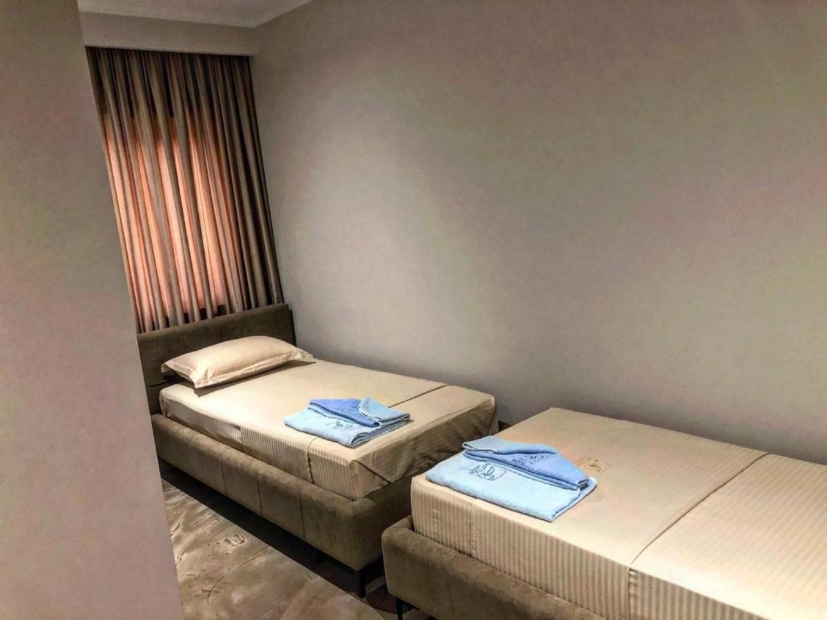 Ritson Hotel Vlorë Esterno foto
