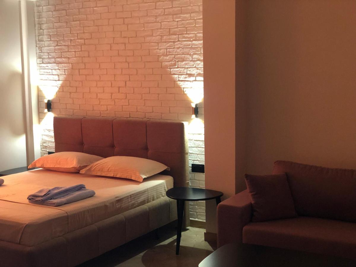 Ritson Hotel Vlorë Esterno foto