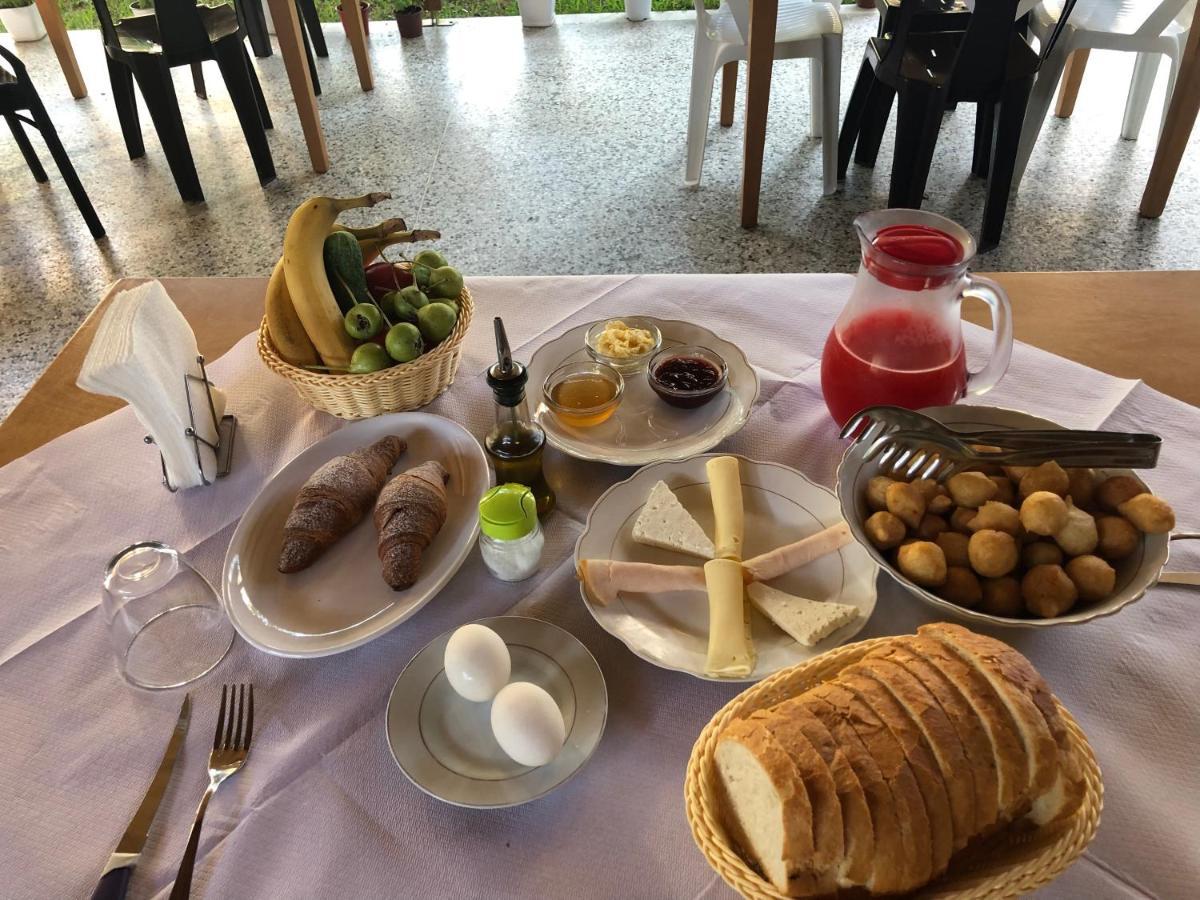 Ritson Hotel Vlorë Esterno foto