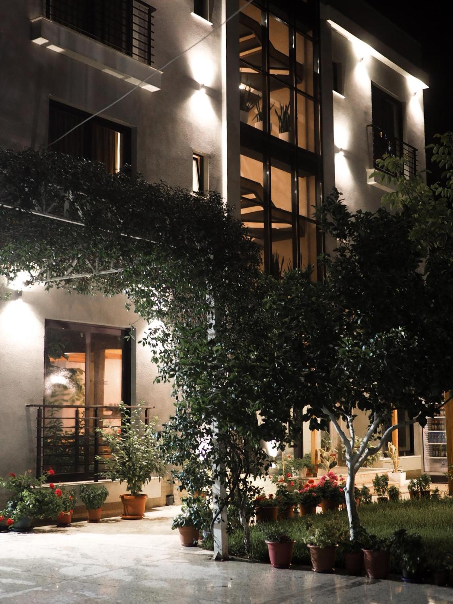 Ritson Hotel Vlorë Esterno foto