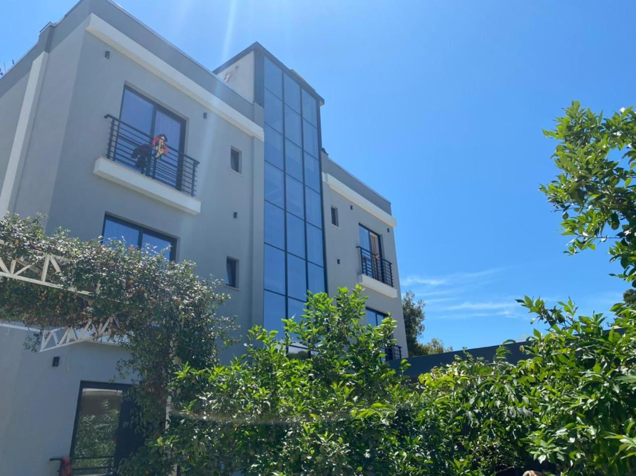 Ritson Hotel Vlorë Esterno foto