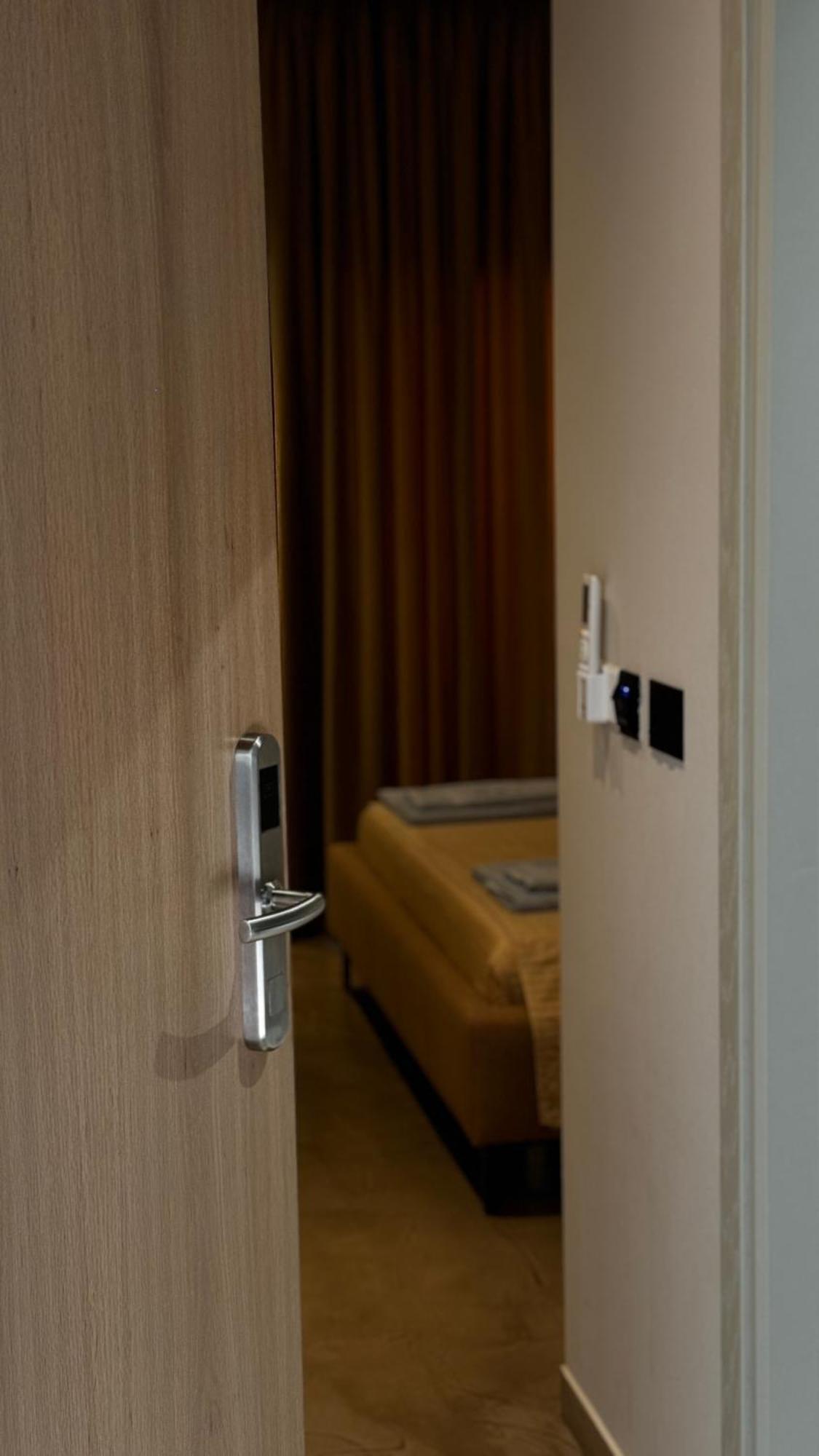 Ritson Hotel Vlorë Esterno foto